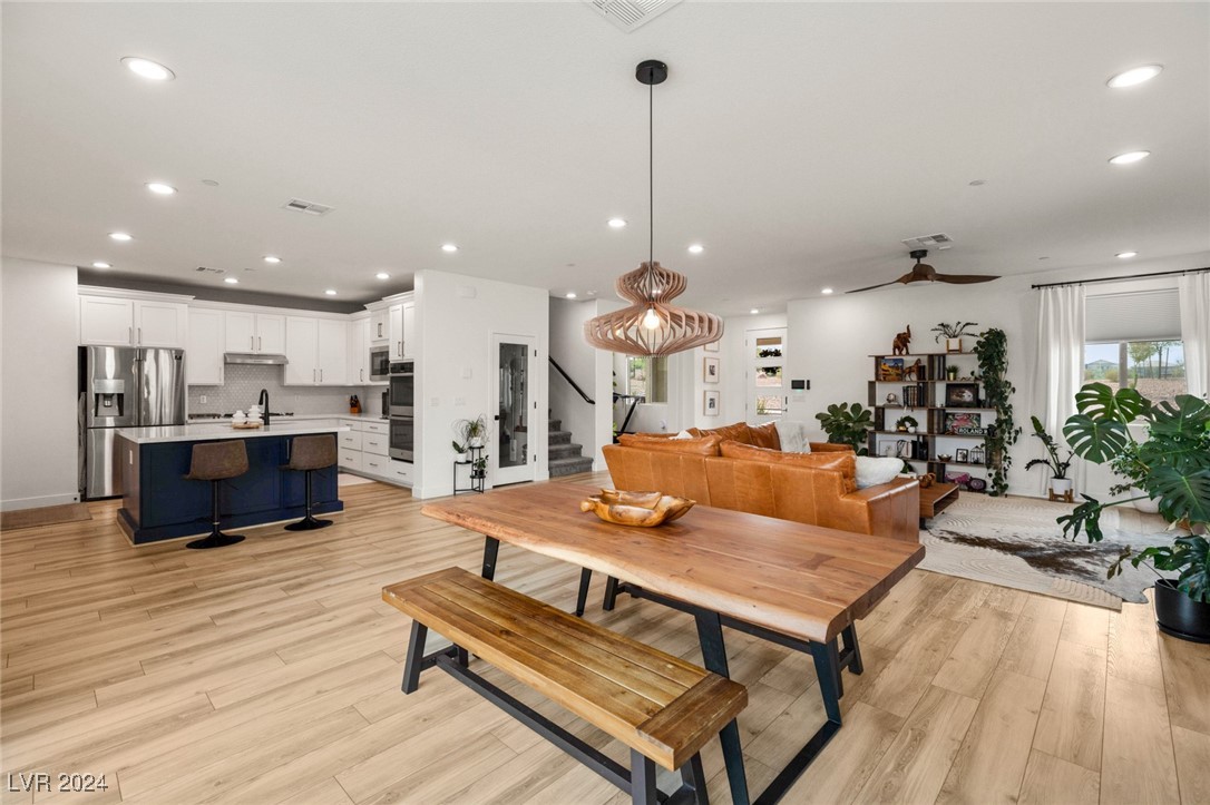 936 East Sunset Road Henderson, NV 89011 - Photo 8 of 35