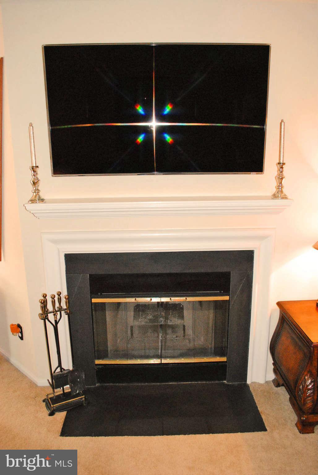 304 Canterbury Road, Unit M Bel Air, MD 21014 - Photo 14 of 30 Living Room