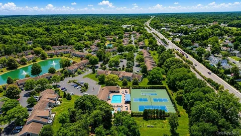 $599,000 | 91 Hidden Ponds Circle, Smithtown, NY 11787