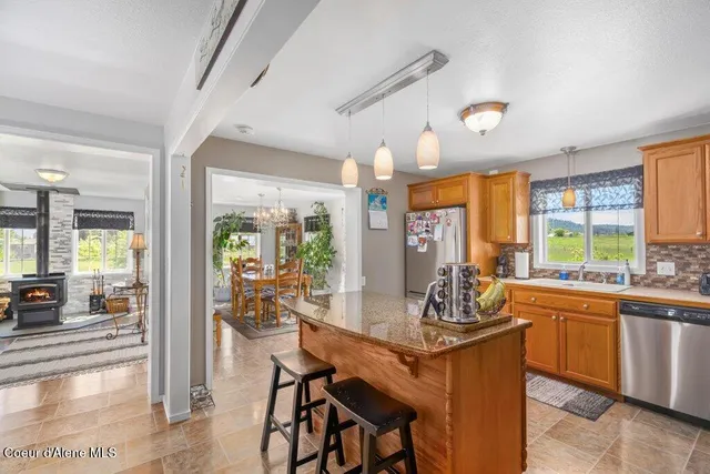 $699,999 | 331 15th Street, Plummer, ID 83851