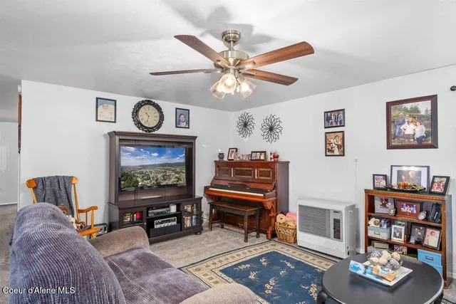 $699,999 | 331 15th Street, Plummer, ID 83851