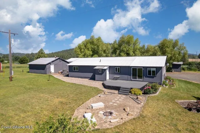 $699,999 | 331 15th Street, Plummer, ID 83851