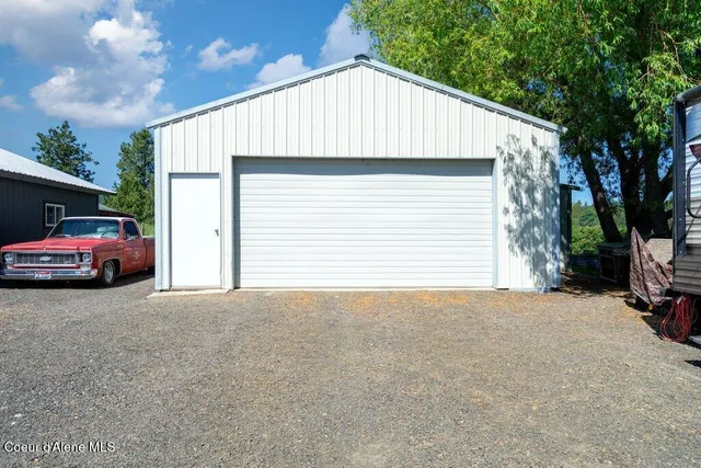 $699,999 | 331 15th Street, Plummer, ID 83851