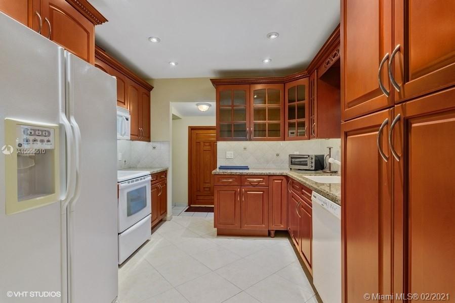 163 Southwest 28th Road Miami, FL 33129 - Photo 4 of 11