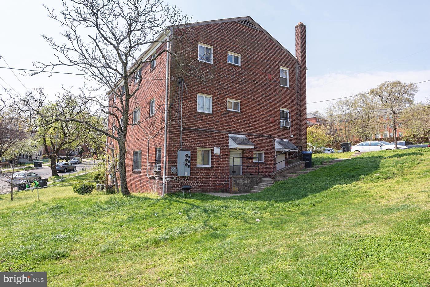 4774 South Capitol Terrace Southwest Washington, DC 20032 - Photo 135 of 150 Side View