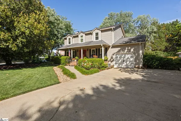 $365,000 | 201 South Chancelor Drive, Simpsonville, SC 29681