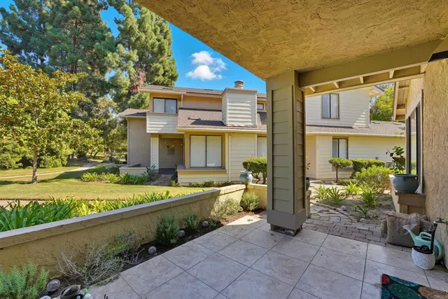 $1,060,000 | 10304 Crosscreek Terrace, San Diego, CA 92131