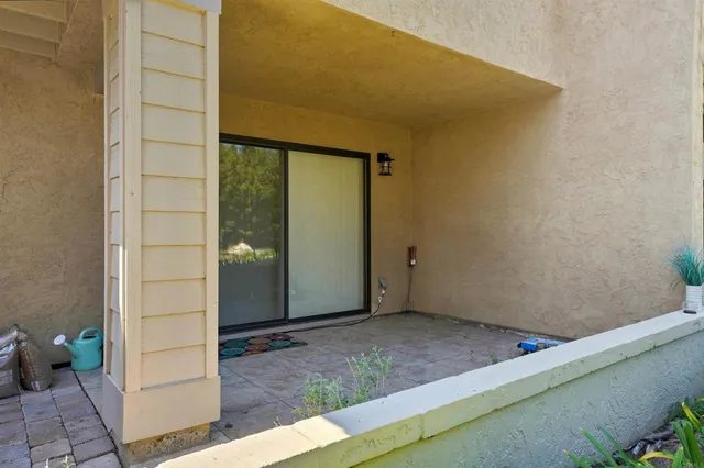 $1,060,000 | 10304 Crosscreek Terrace, San Diego, CA 92131