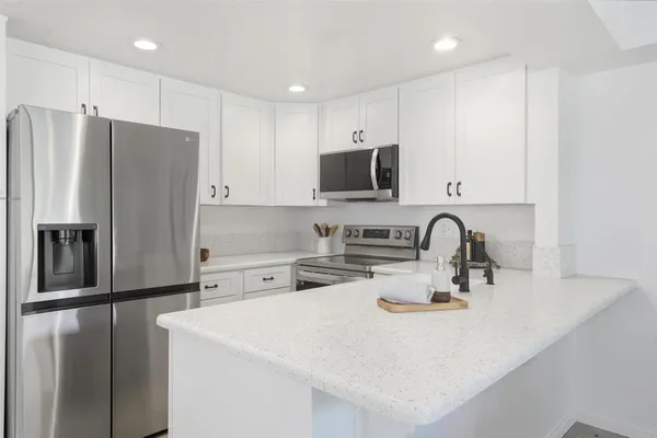 $999,999 | 10304 Crosscreek Terrace, San Diego, CA 92131