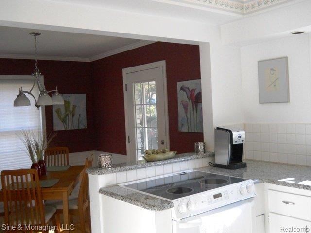 351 Kerby Road Grosse Pointe, MI 48236 - Photo 10 of 26 DSCN0036.JPG