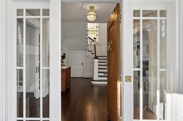 $1,995,000 | 1814 Clinton Avenue, Alameda, CA 94501