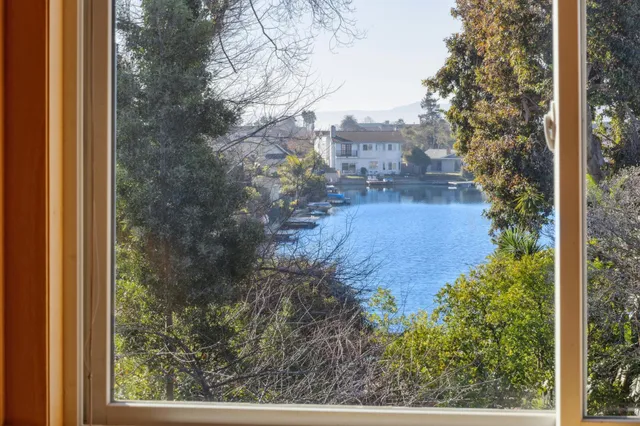 $1,995,000 | 1814 Clinton Avenue, Alameda, CA 94501