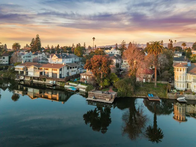 $1,995,000 | 1814 Clinton Avenue, Alameda, CA 94501