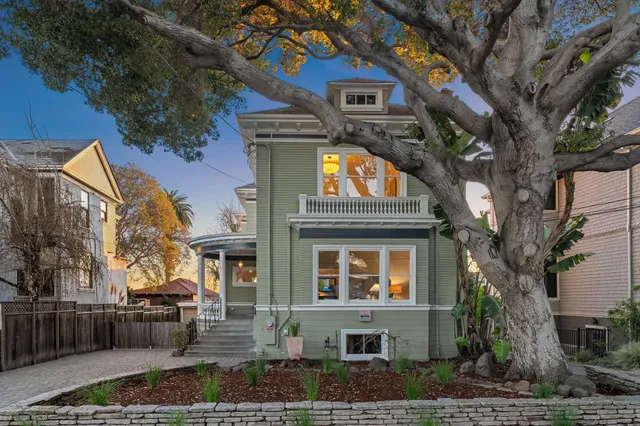 $1,995,000 | 1814 Clinton Avenue, Alameda, CA 94501