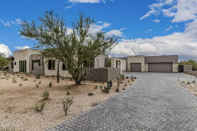 $6,249,900 | 7498 East Whisper Rock Trail, Scottsdale, AZ 85266