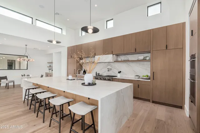 $6,249,900 | 7498 East Whisper Rock Trail, Scottsdale, AZ 85266