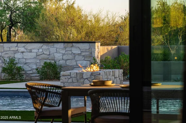 $6,249,900 | 7498 East Whisper Rock Trail, Scottsdale, AZ 85266