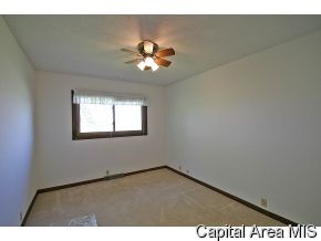 2242 Winch Road Springfield, IL 62707 - Photo 9 of 12