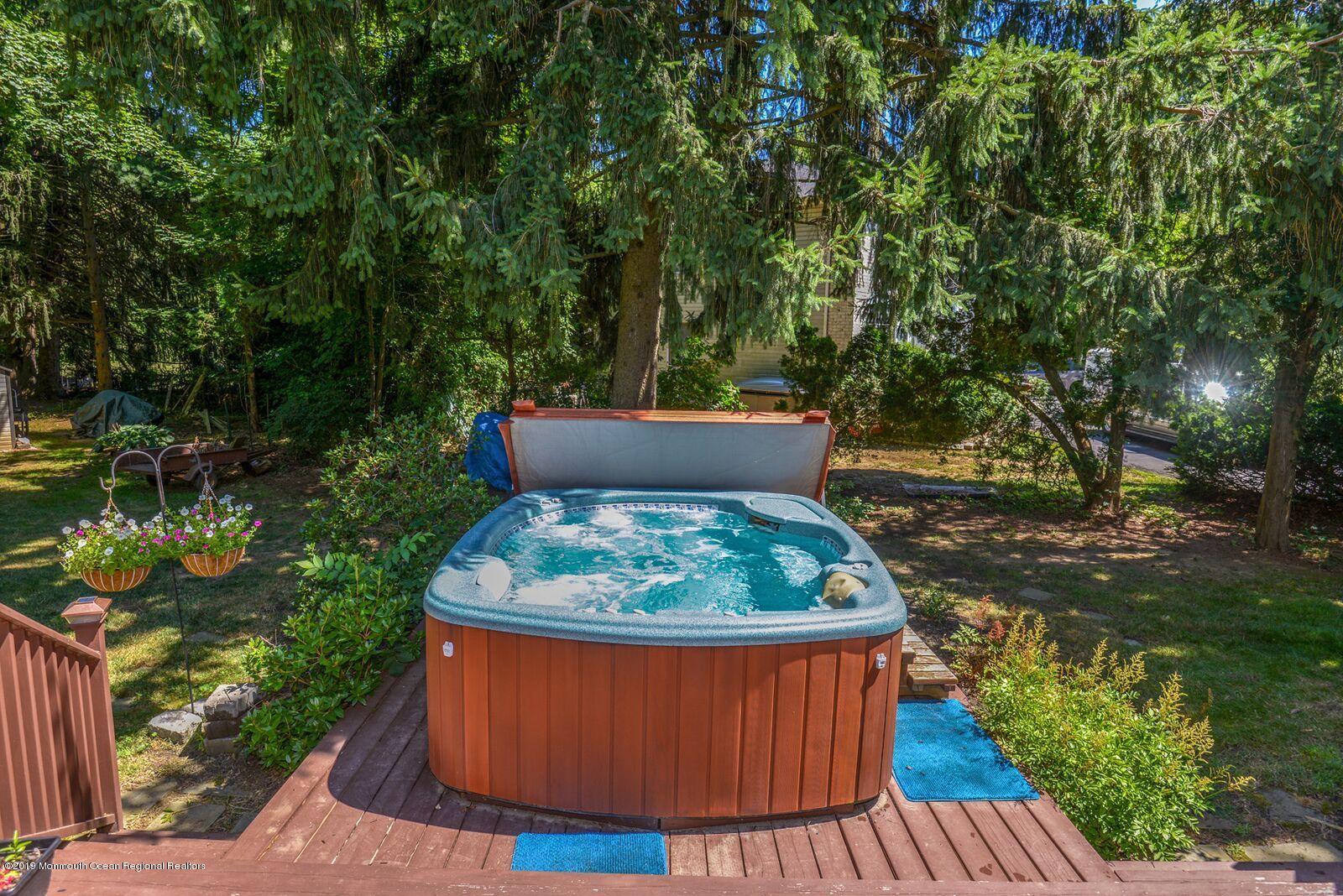 119 Hope Road Tinton Falls, NJ 07724 - Photo 25 of 29 Armstrong Hottub