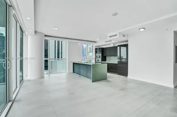 $945,000 | 1080 Brickell Avenue, Unit 4109, Miami, FL 33131