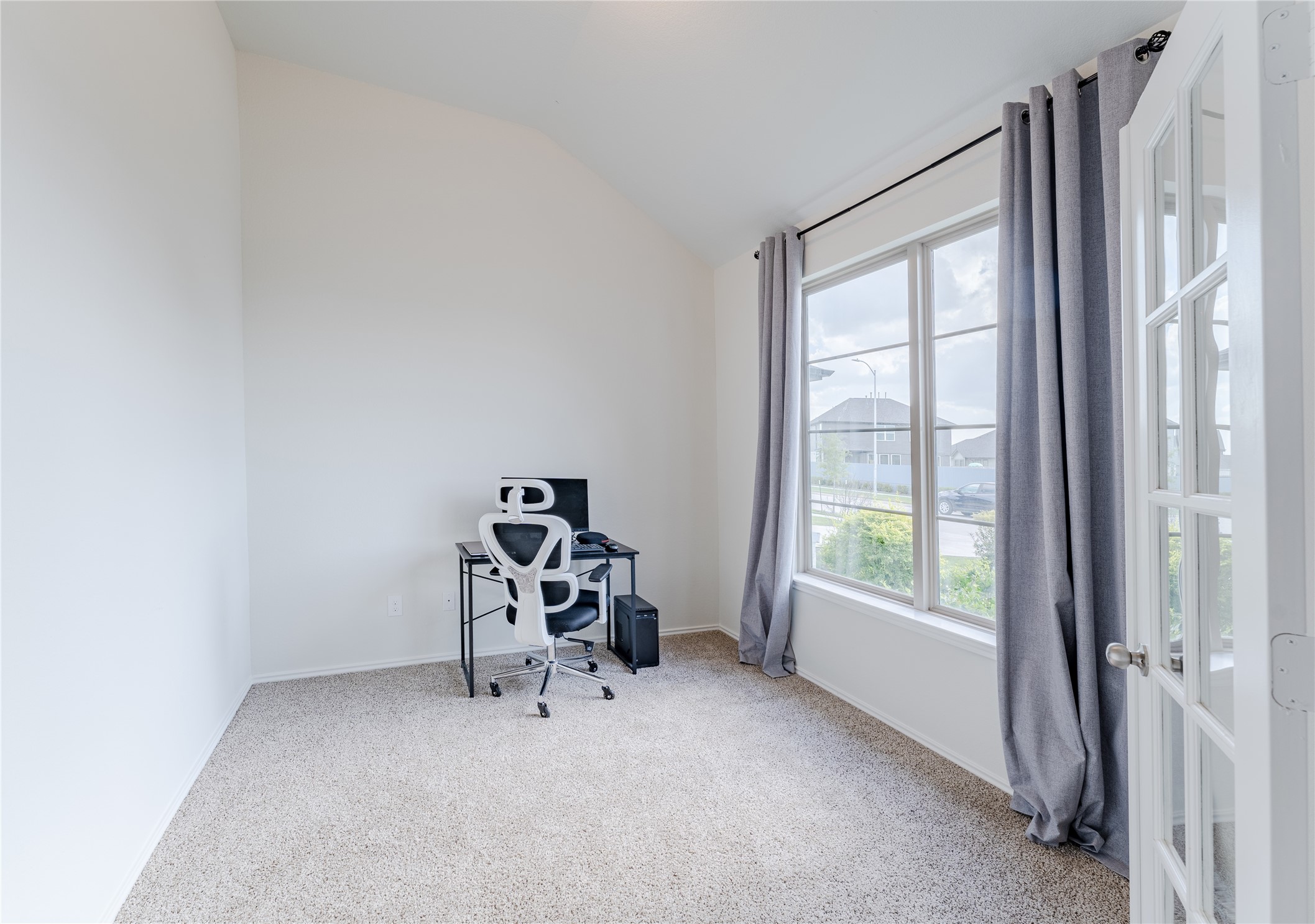 8327 Threadfin Way Fulshear, TX 77441 - Photo 16 of 40 a view of workspace with a window