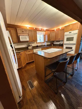 $309,900 | 2435 South Roberts Way, Logansport, IN 46947