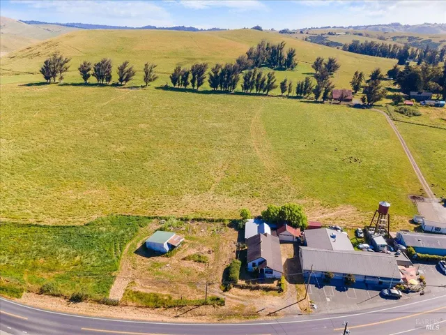 $750,000 | 14500 Mill St Valley Ford, Valley Ford, CA 94972