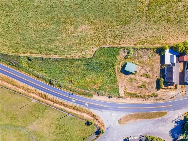 $750,000 | 14500 Mill St Valley Ford, Valley Ford, CA 94972