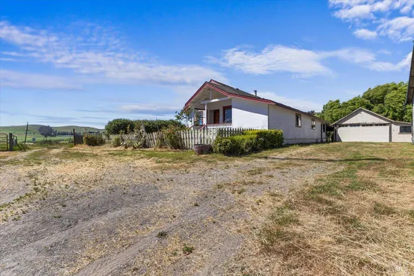 $750,000 | 14500 Mill St Valley Ford, Valley Ford, CA 94972