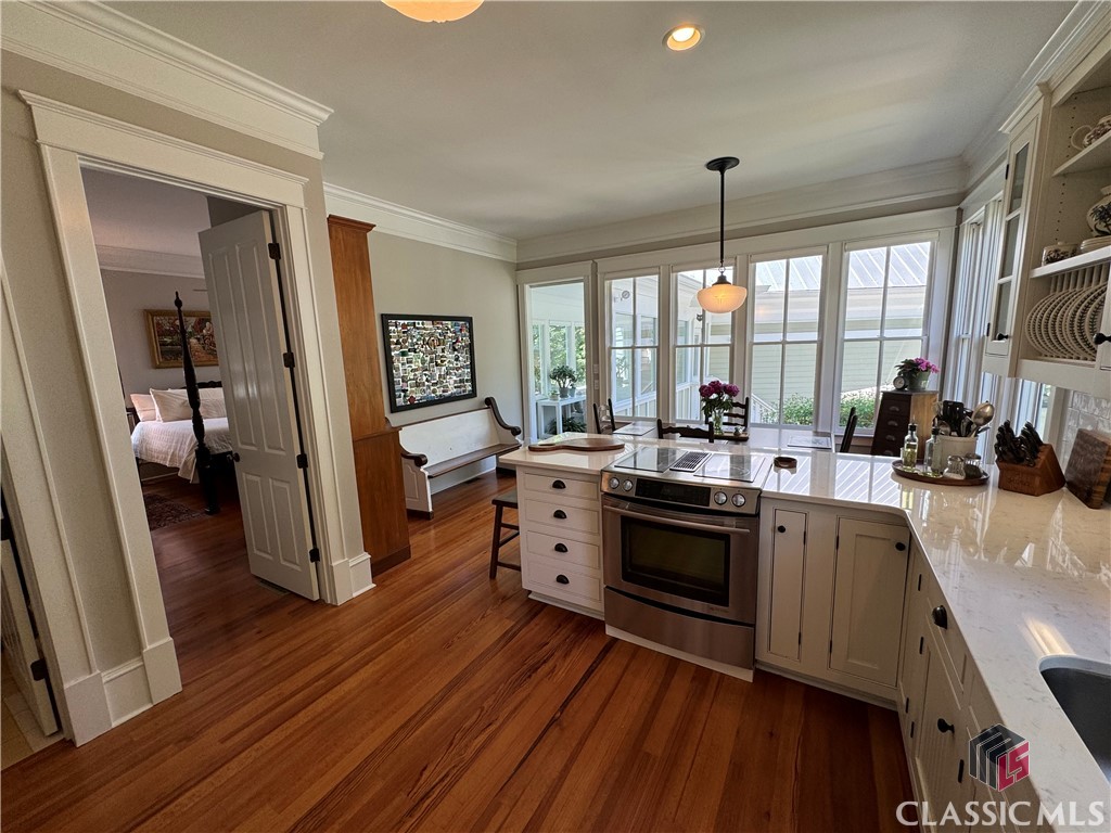 8 Oak Grove Road Athens, GA 30607 - Photo 10 of 75