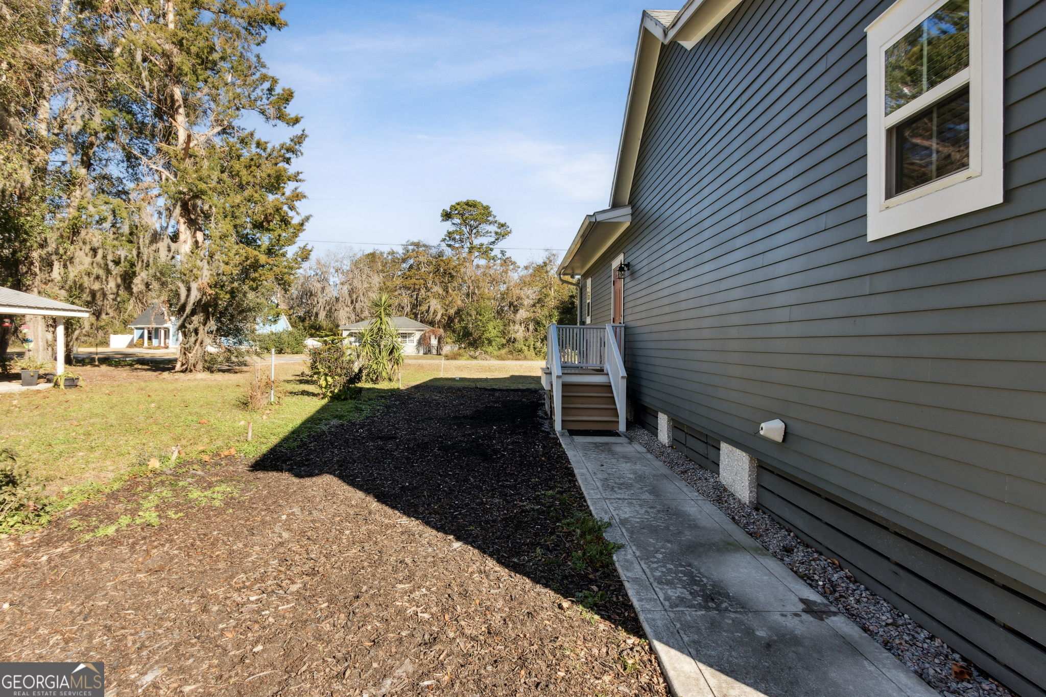 711 Wheeler Street St. Marys, GA 31558 - Photo 36 of 93 a view of a backyard of the house