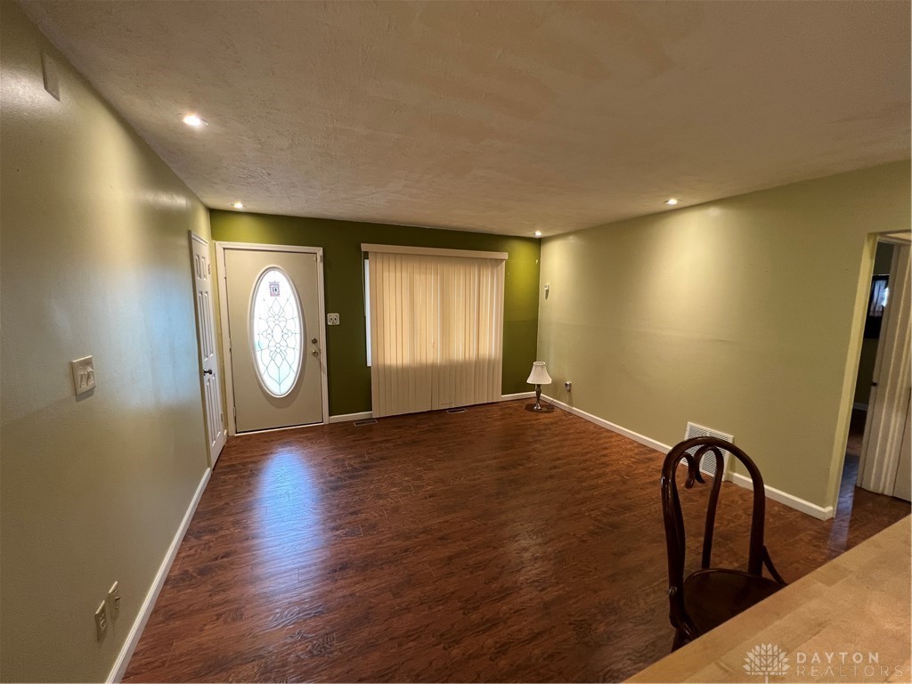 6036 Kane Court Riverside, OH 45431 - Photo 3 of 22 Gallery Image 3