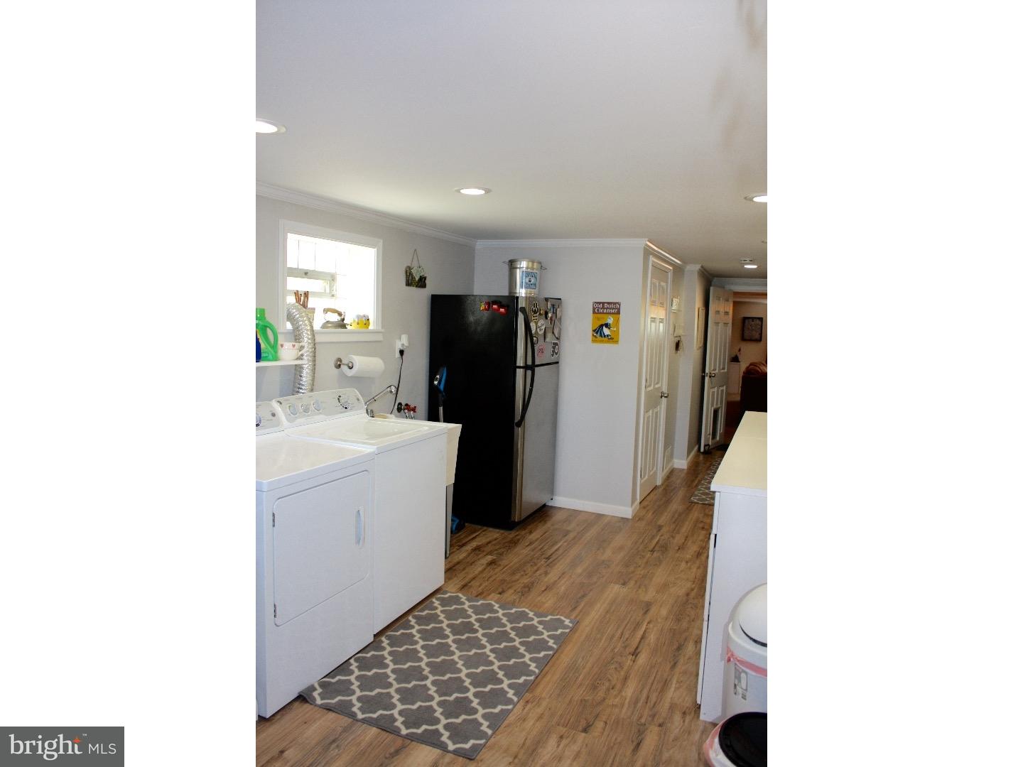 15122 Carter Road Philadelphia, PA 19116 - Photo 22 of 24 Laundry Room