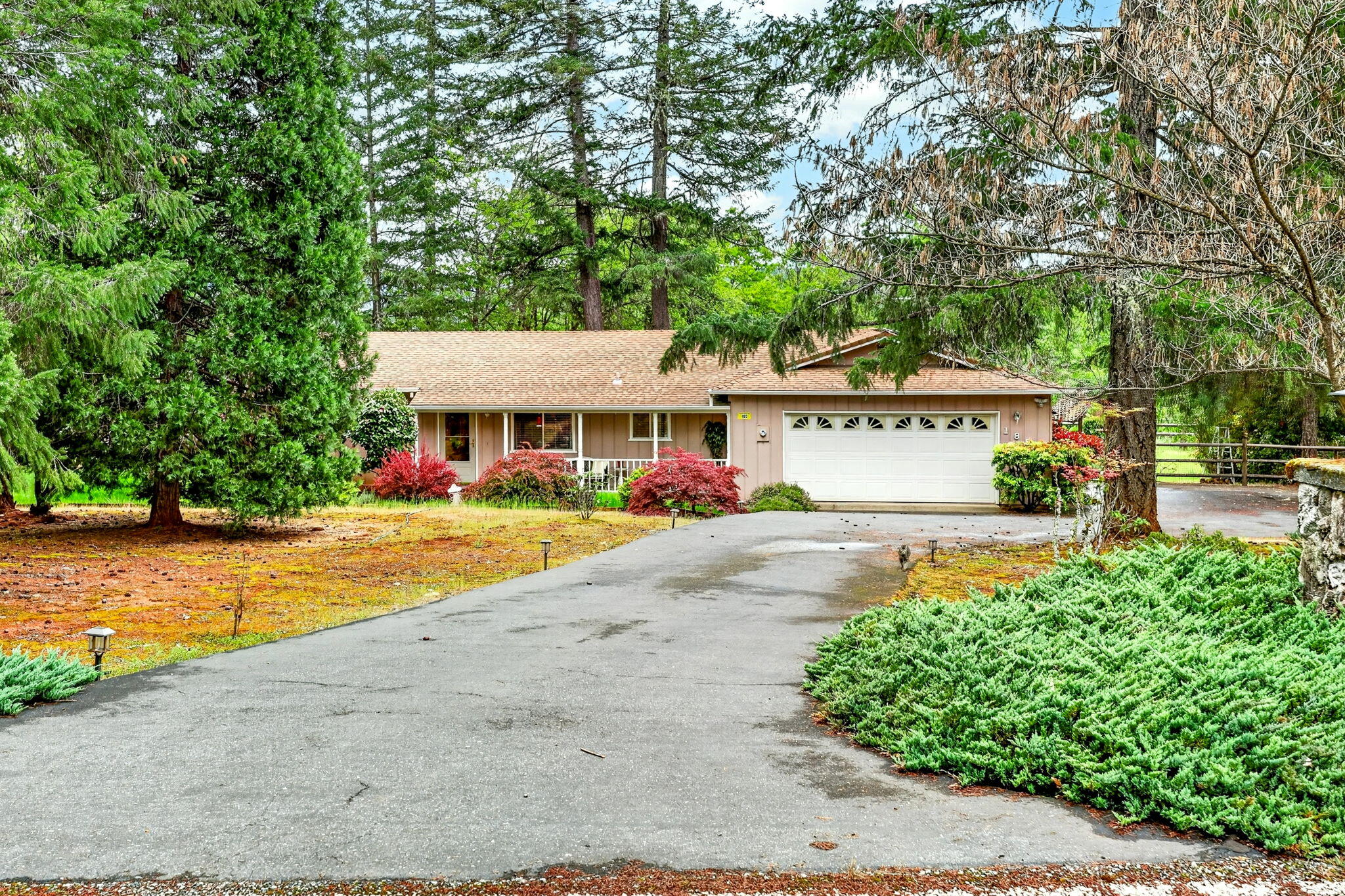 185 October Lane Merlin, OR 97532 - Photo 1 of 35 Gallery Image 1