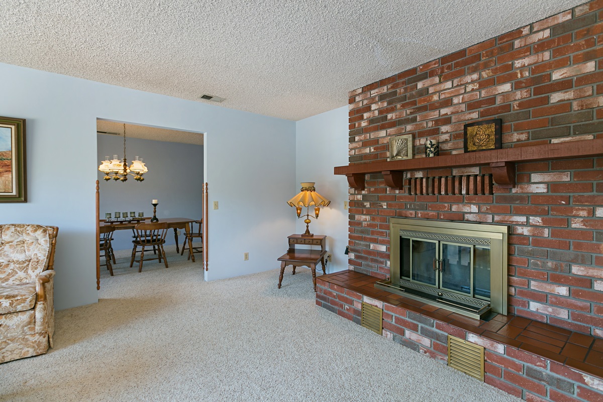 40707 Vía Ranchitos Fallbrook, CA 92028 - Photo 5 of 25