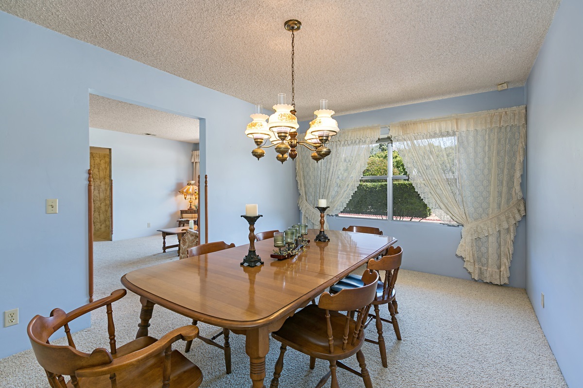 40707 Vía Ranchitos Fallbrook, CA 92028 - Photo 6 of 25