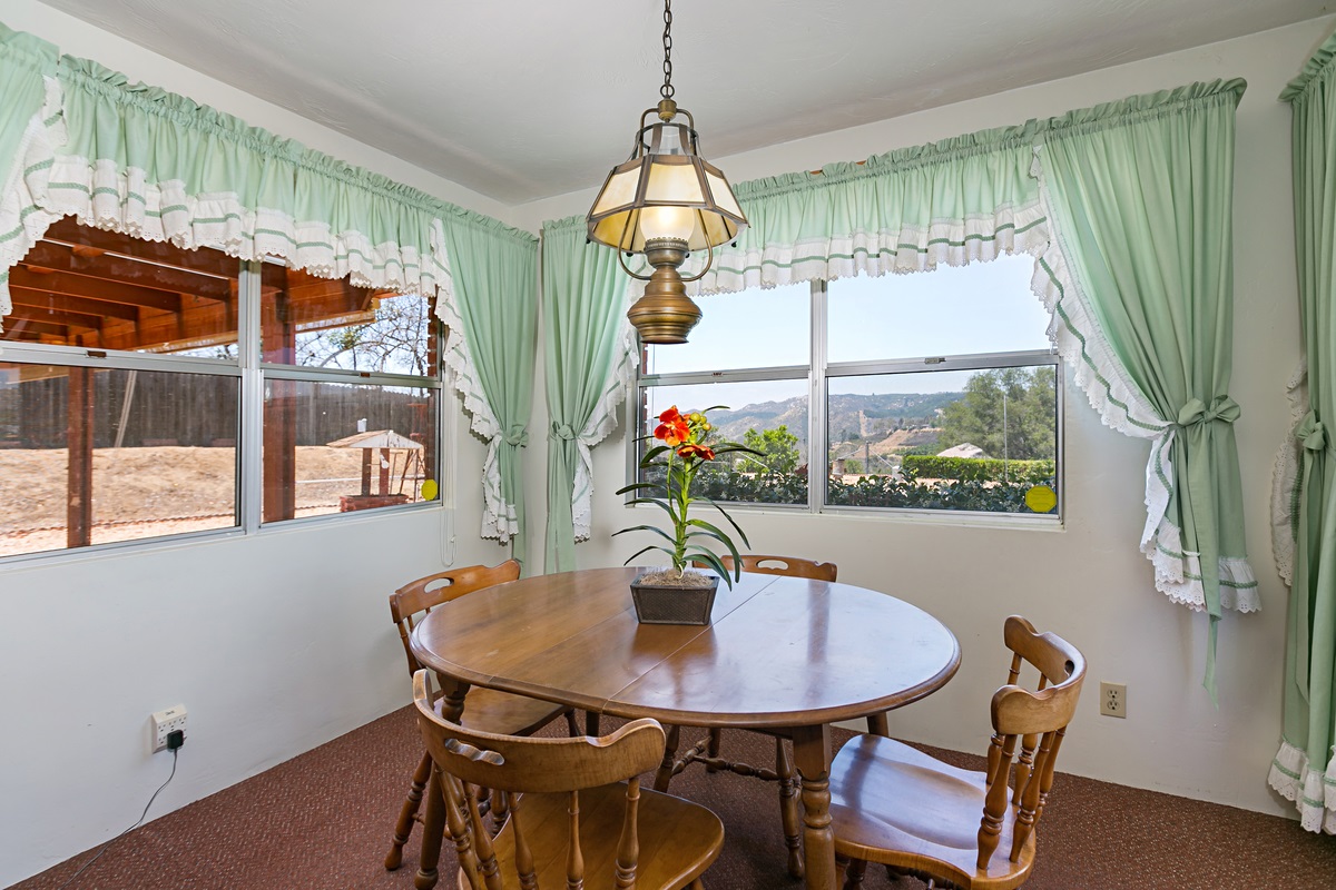 40707 Vía Ranchitos Fallbrook, CA 92028 - Photo 9 of 25