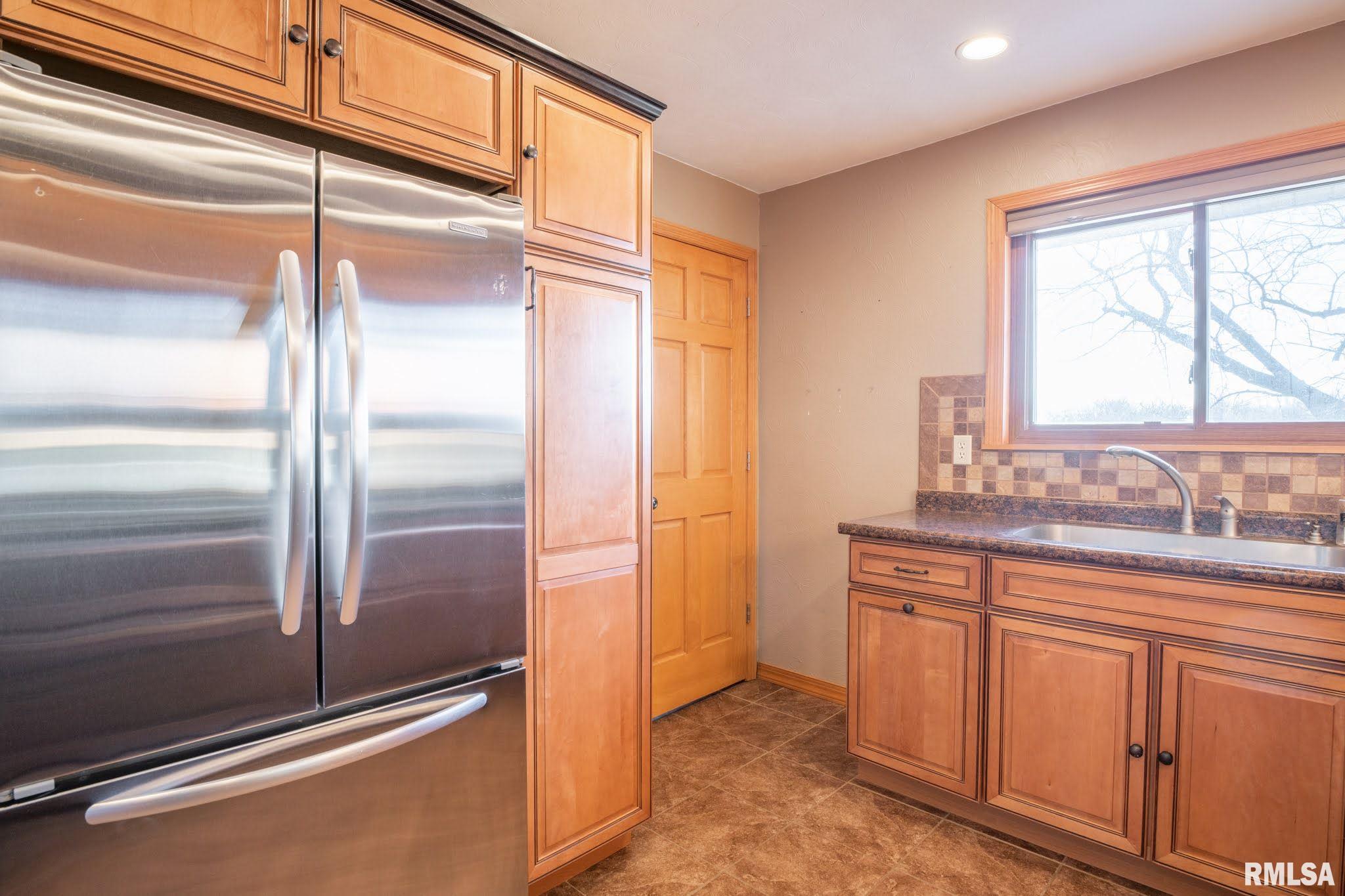 4505 Silvis Road Bartonville, IL 61607 - Photo 5 of 42 Gallery Image 5