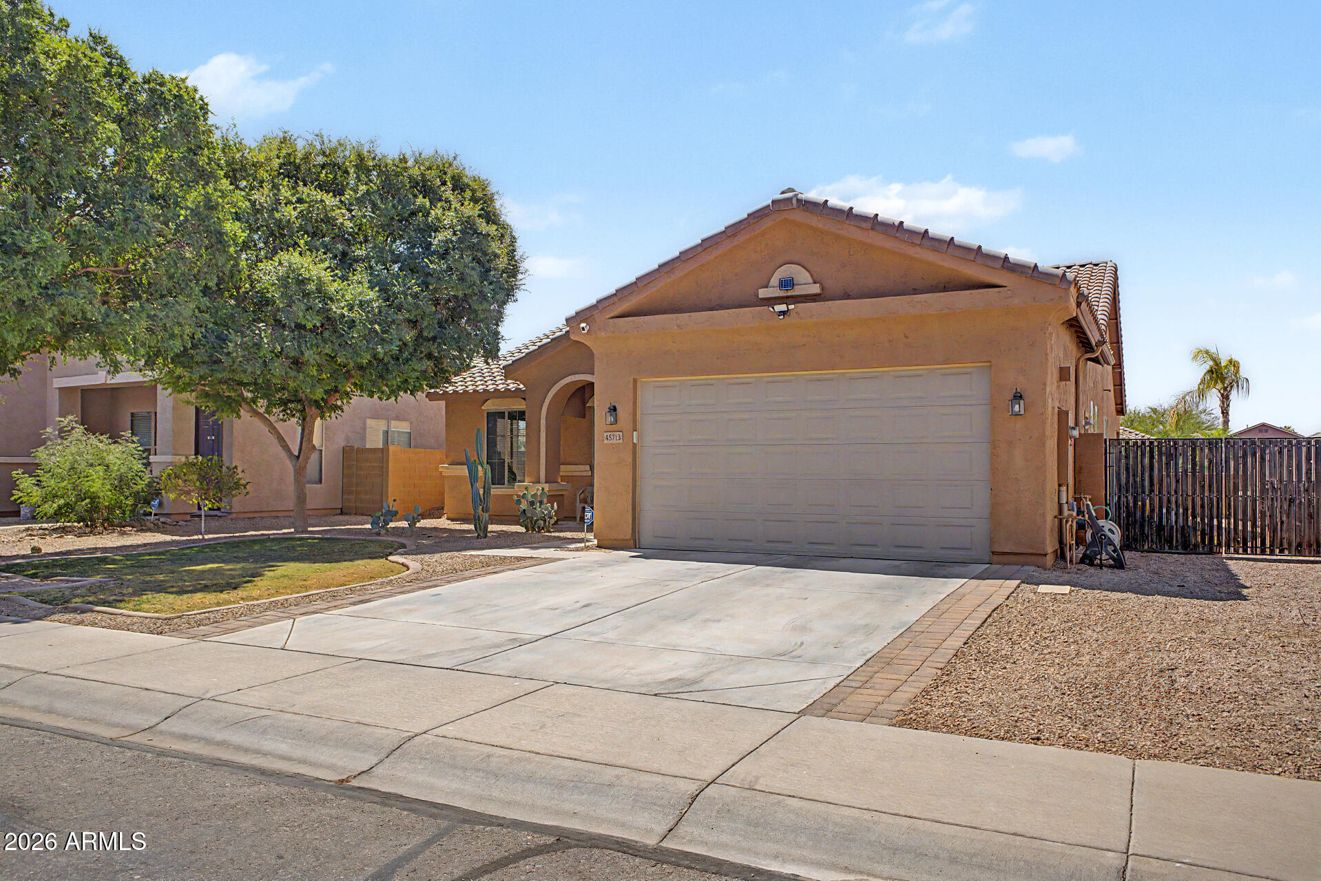 45713 West Mountain View Road Maricopa, AZ 85139 - Photo 2 of 33 05-Mountain View