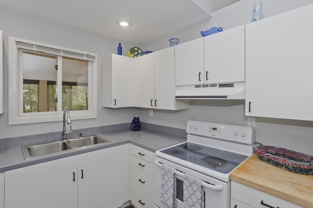 156 South Village Road Tolland, MA 01034 - Photo 20 of 42