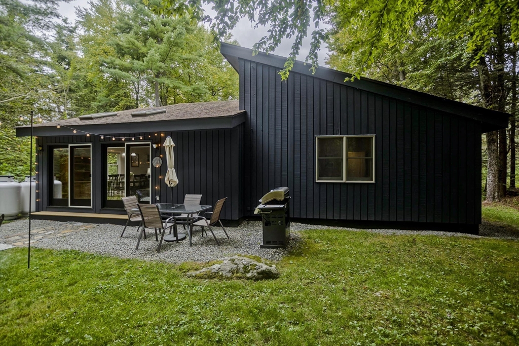 156 South Village Road Tolland, MA 01034 - Photo 3 of 42