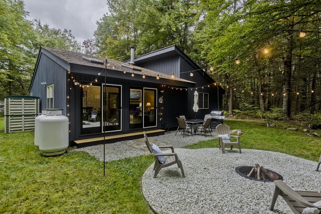 156 South Village Road Tolland, MA 01034 - Photo 4 of 42
