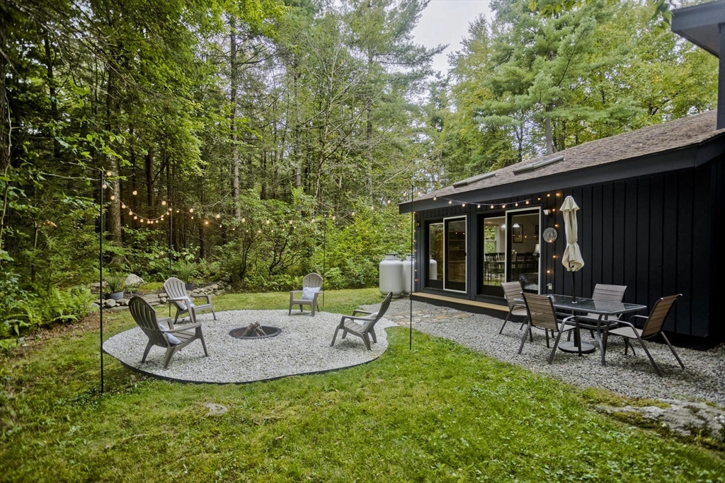 156 South Village Road Tolland, MA 01034 - Photo 5 of 42