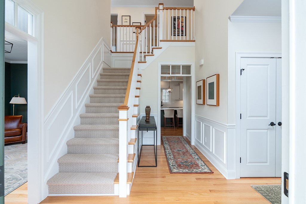 9 Scarlett Way Cranston, RI 02921 - Photo 12 of 50