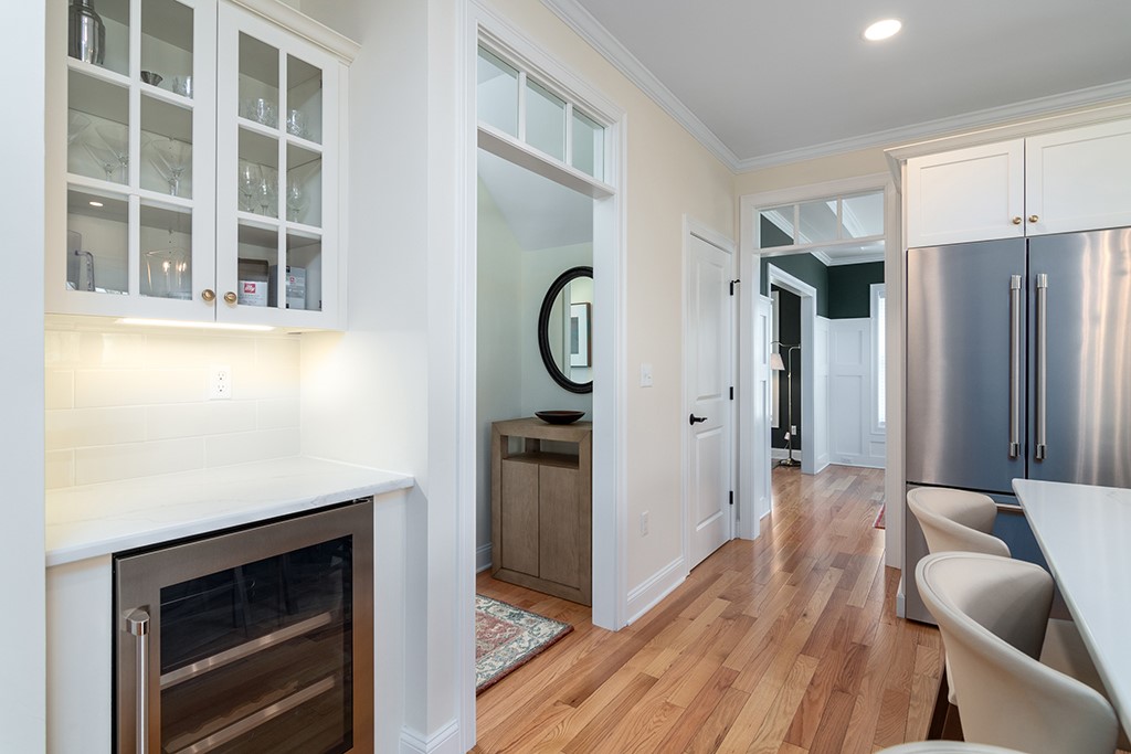 9 Scarlett Way Cranston, RI 02921 - Photo 20 of 50