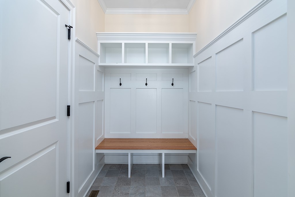 9 Scarlett Way Cranston, RI 02921 - Photo 21 of 50