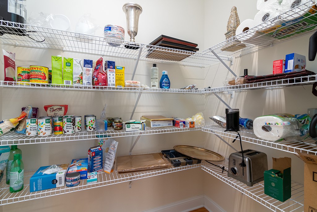 9 Scarlett Way Cranston, RI 02921 - Photo 22 of 50