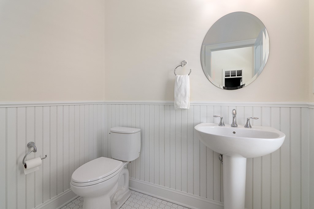 9 Scarlett Way Cranston, RI 02921 - Photo 27 of 50