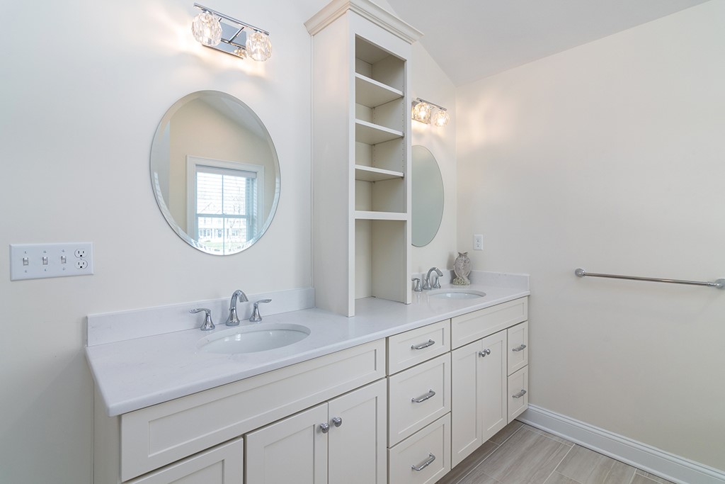 9 Scarlett Way Cranston, RI 02921 - Photo 33 of 50