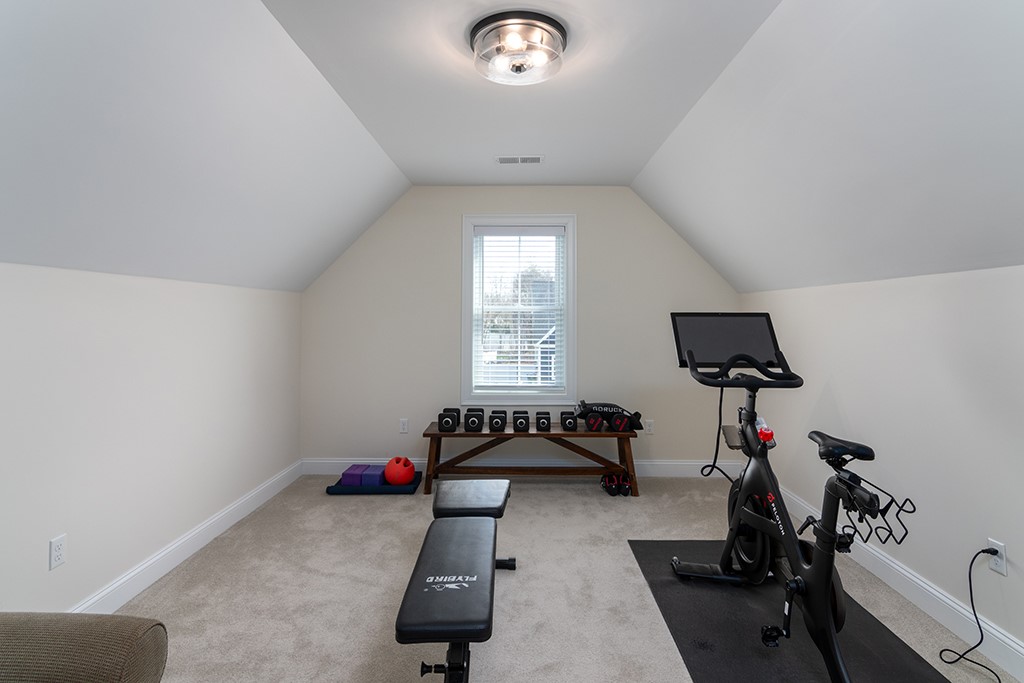 9 Scarlett Way Cranston, RI 02921 - Photo 36 of 50